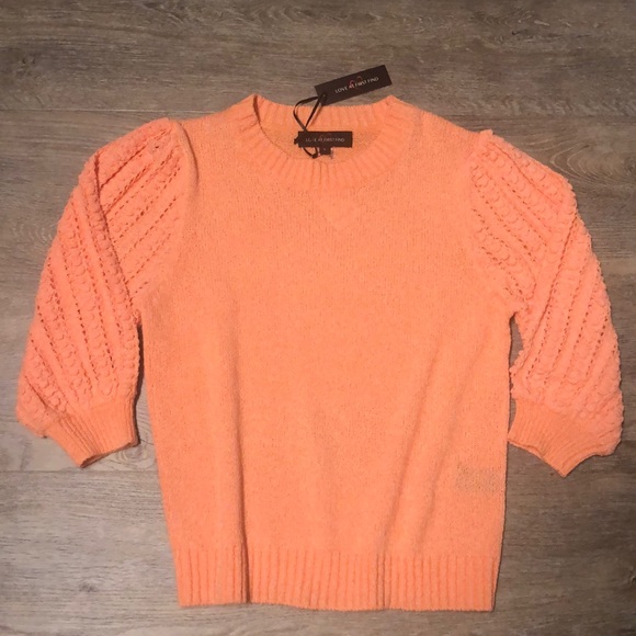 None Tops - Brand🆕❤️🔥❤️ LOVE AT FIRST FIND knit top.